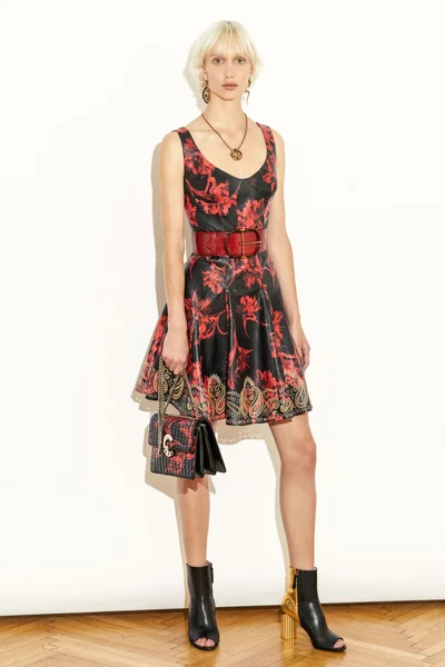 Look 28